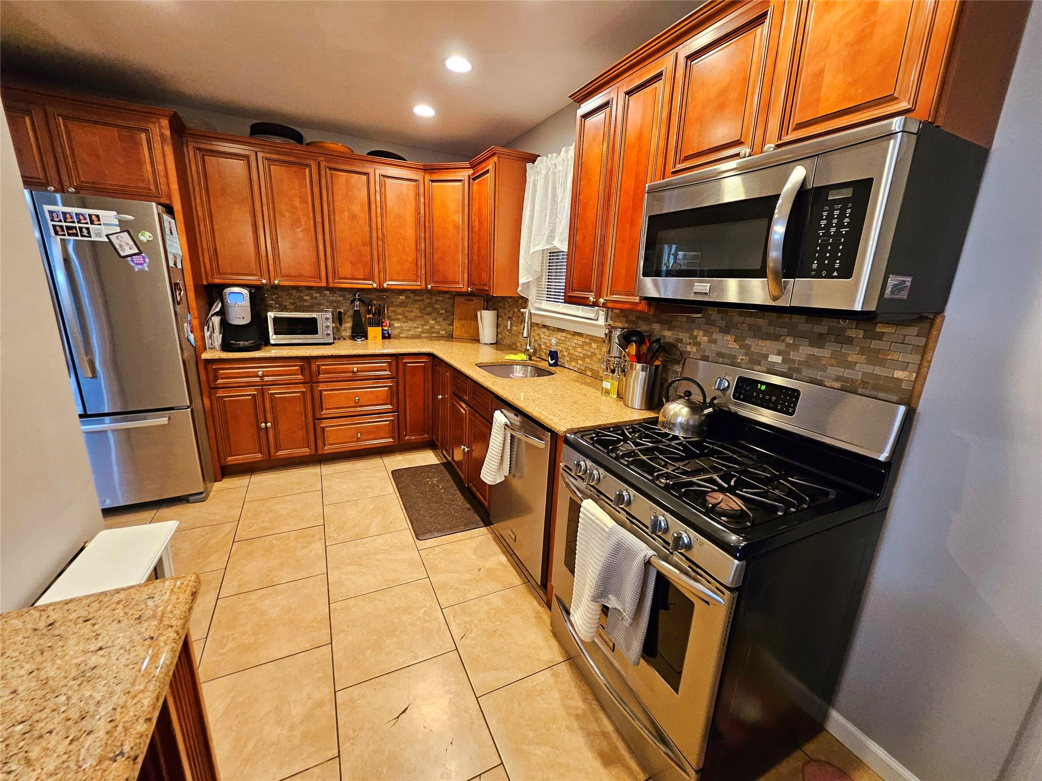 162 Oak Street, West Hempstead, New York image 8