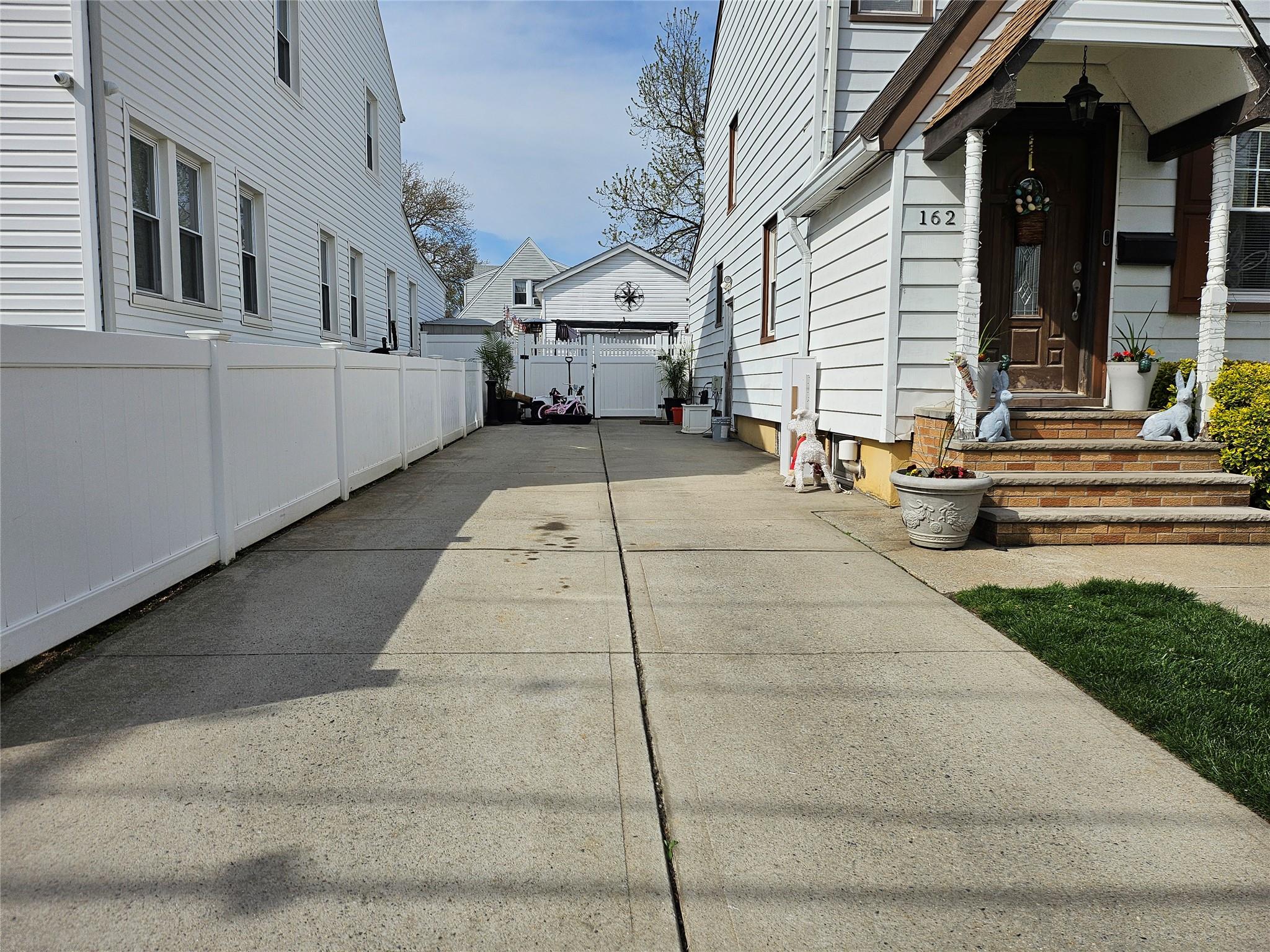 162 Oak Street, West Hempstead, New York image 34