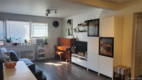 138-29 Jewel Avenue 1C Flushing NY 11367