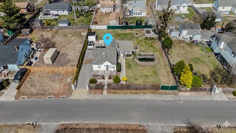 33 Manor Drive Shirley NY 11967