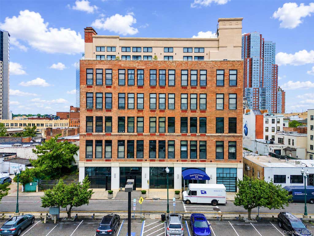 Photo of 25 Leroy Place #511, New Rochelle, NY 10805 (MLS # 1039890)