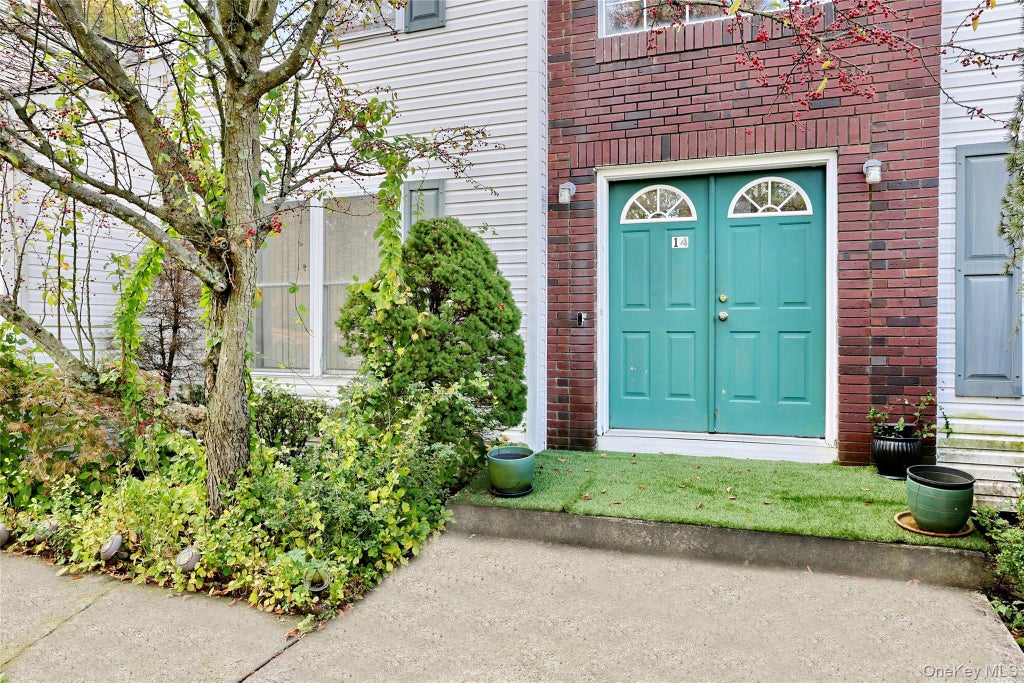 Photo of 14 Blue Heron Road, Nanuet, NY 10954 (MLS # 1062351)