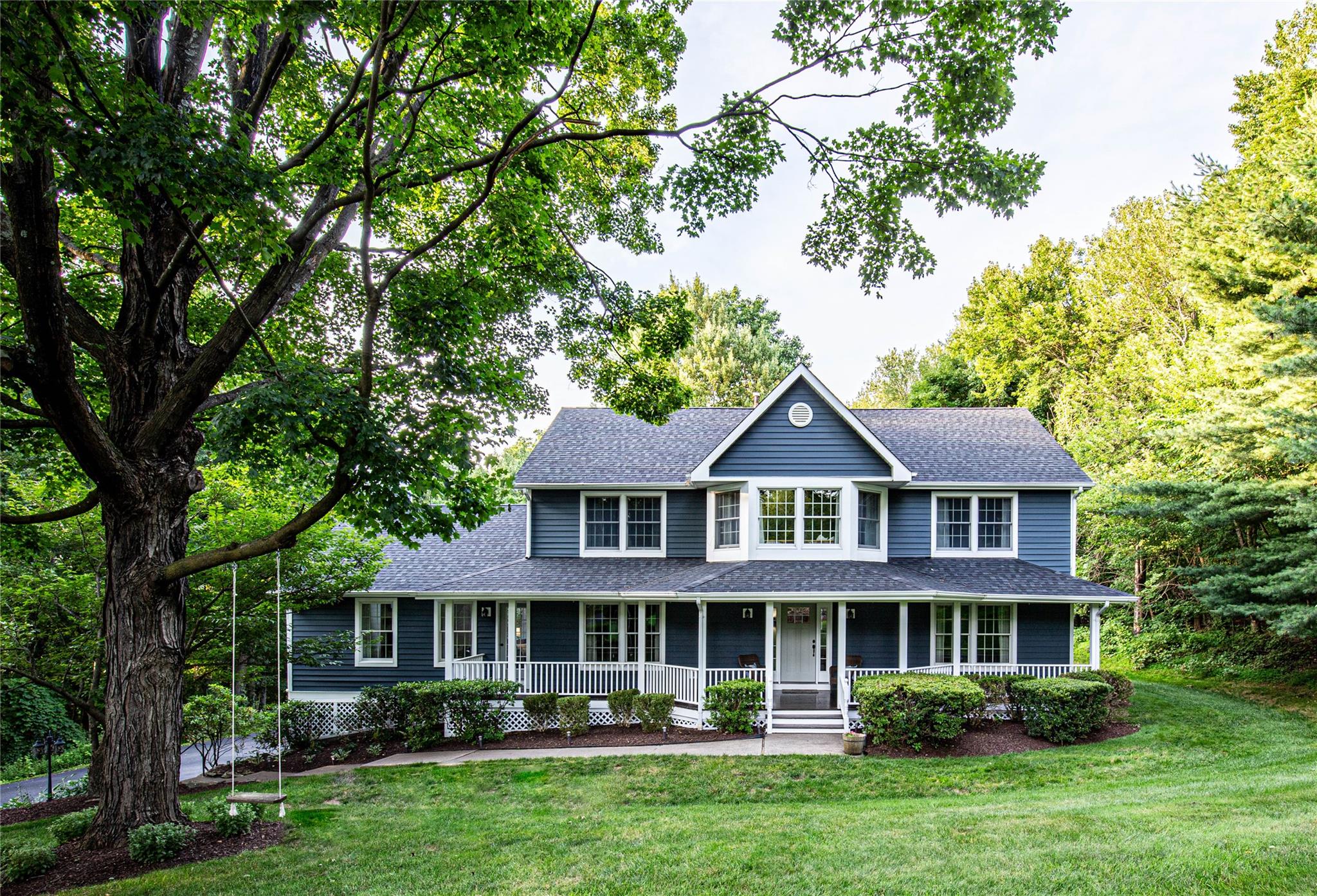 8 Sills Court, Warwick, New York image 1