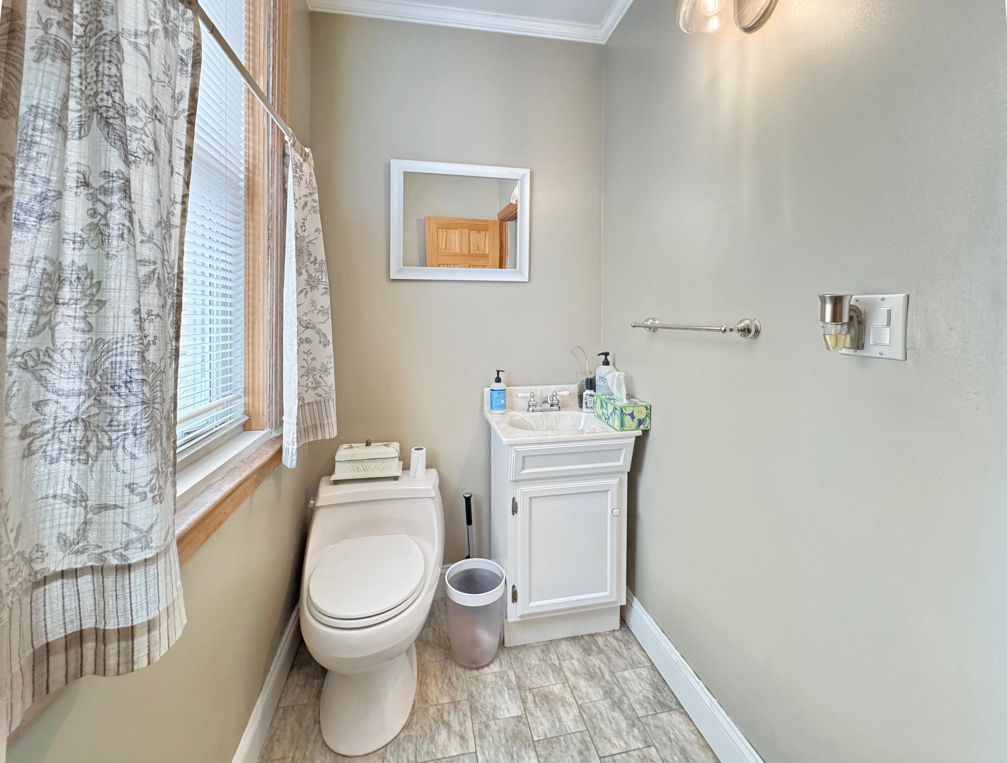 105-28 92 Street, Ozone Park, New York image 3