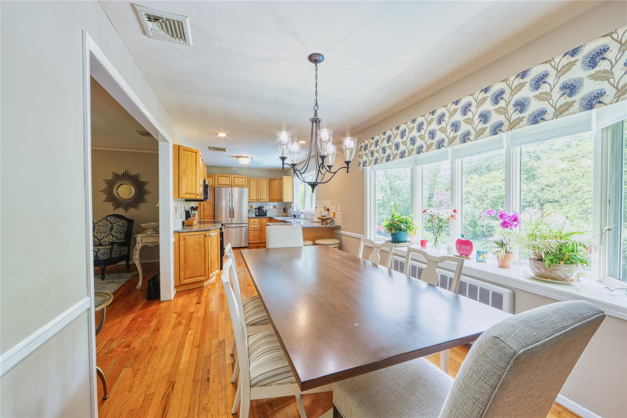 36 Oriole Way, Dix Hills, New York image 11