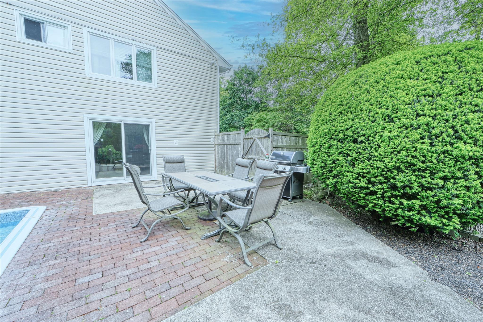 36 Oriole Way, Dix Hills, New York image 33