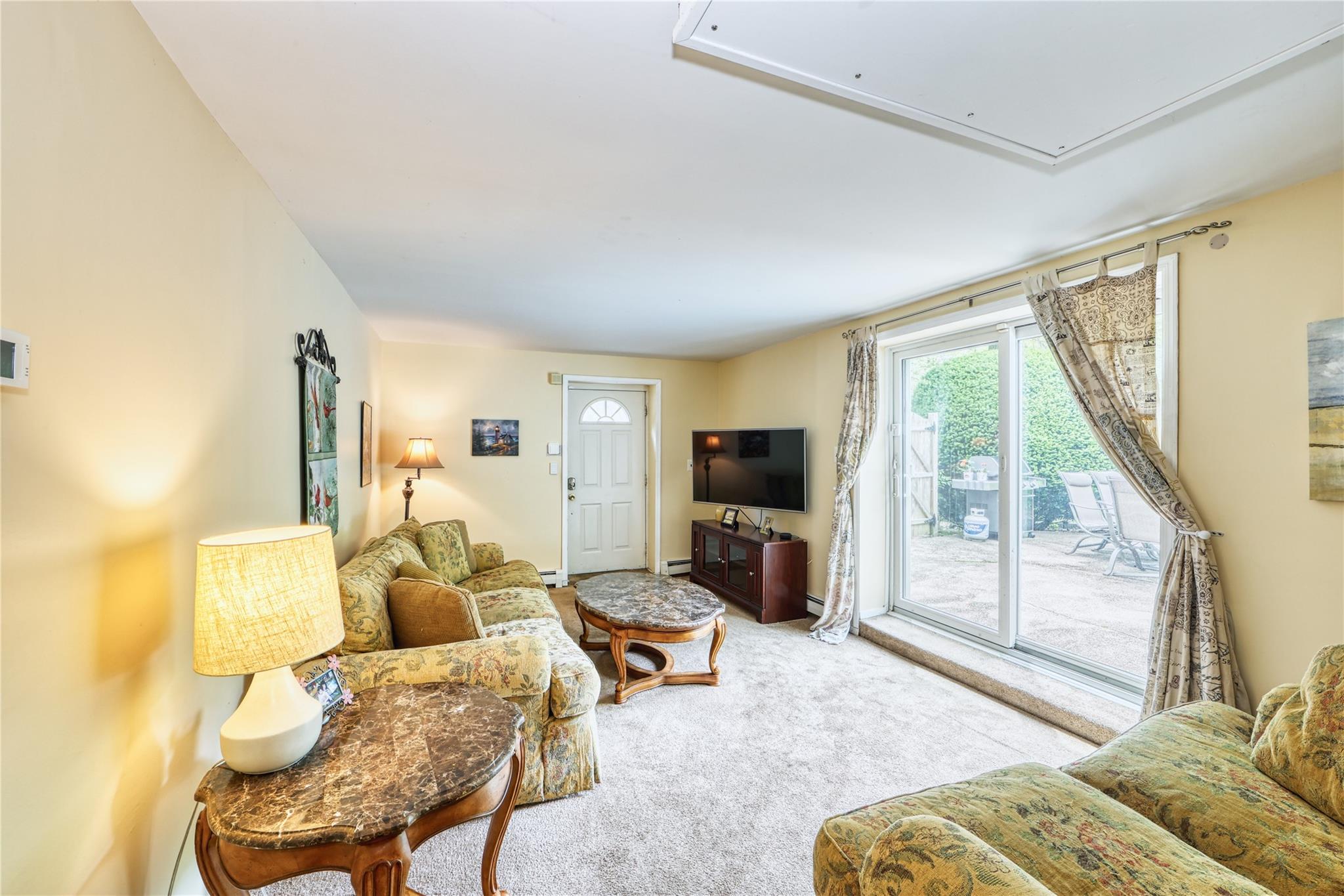 36 Oriole Way, Dix Hills, New York image 15