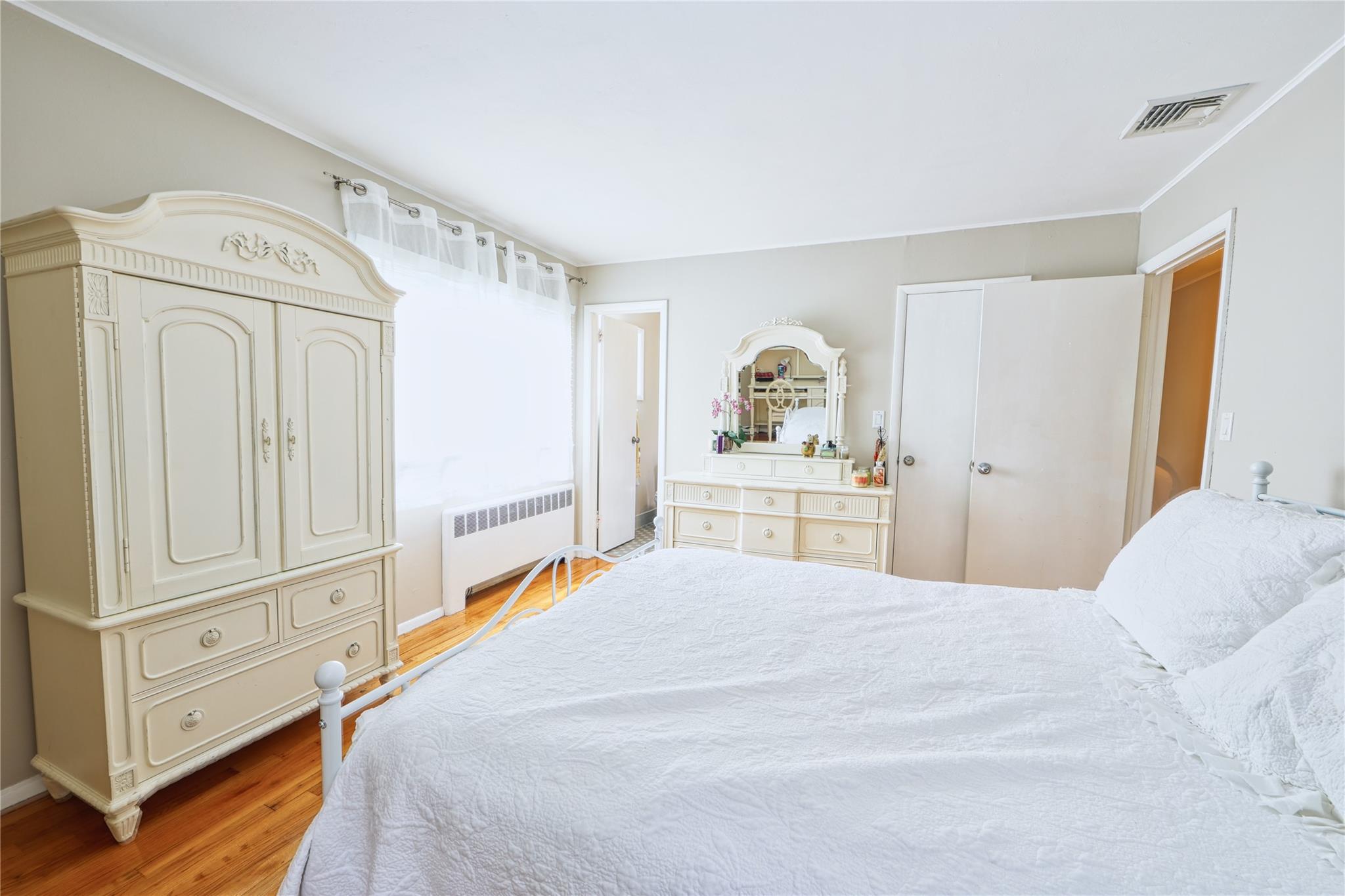 36 Oriole Way, Dix Hills, New York image 24