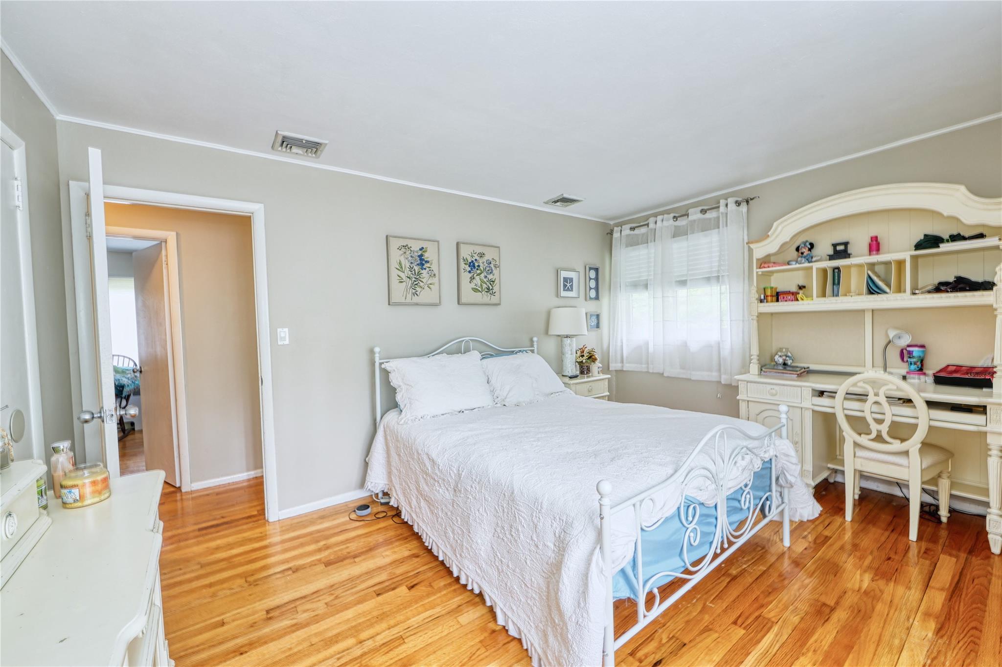 36 Oriole Way, Dix Hills, New York image 23