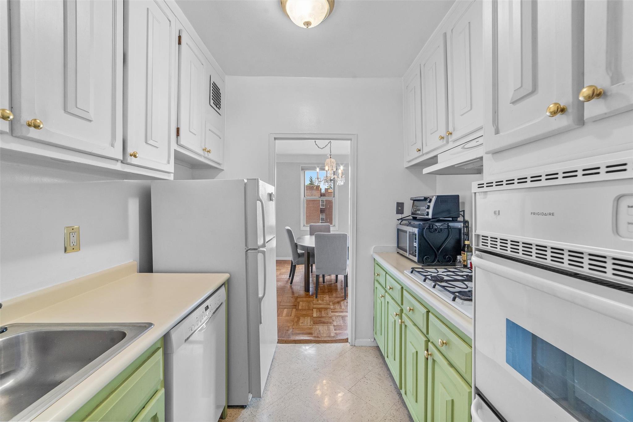 10 Lake Street #6E, White Plains, New York image 10