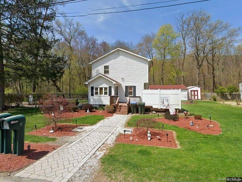Homes For Sale - 16 Cane Road<br/> Greenwood Lake, NY 10925