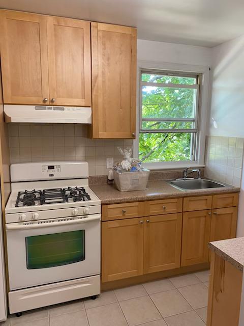 1 Burbank Street 2a