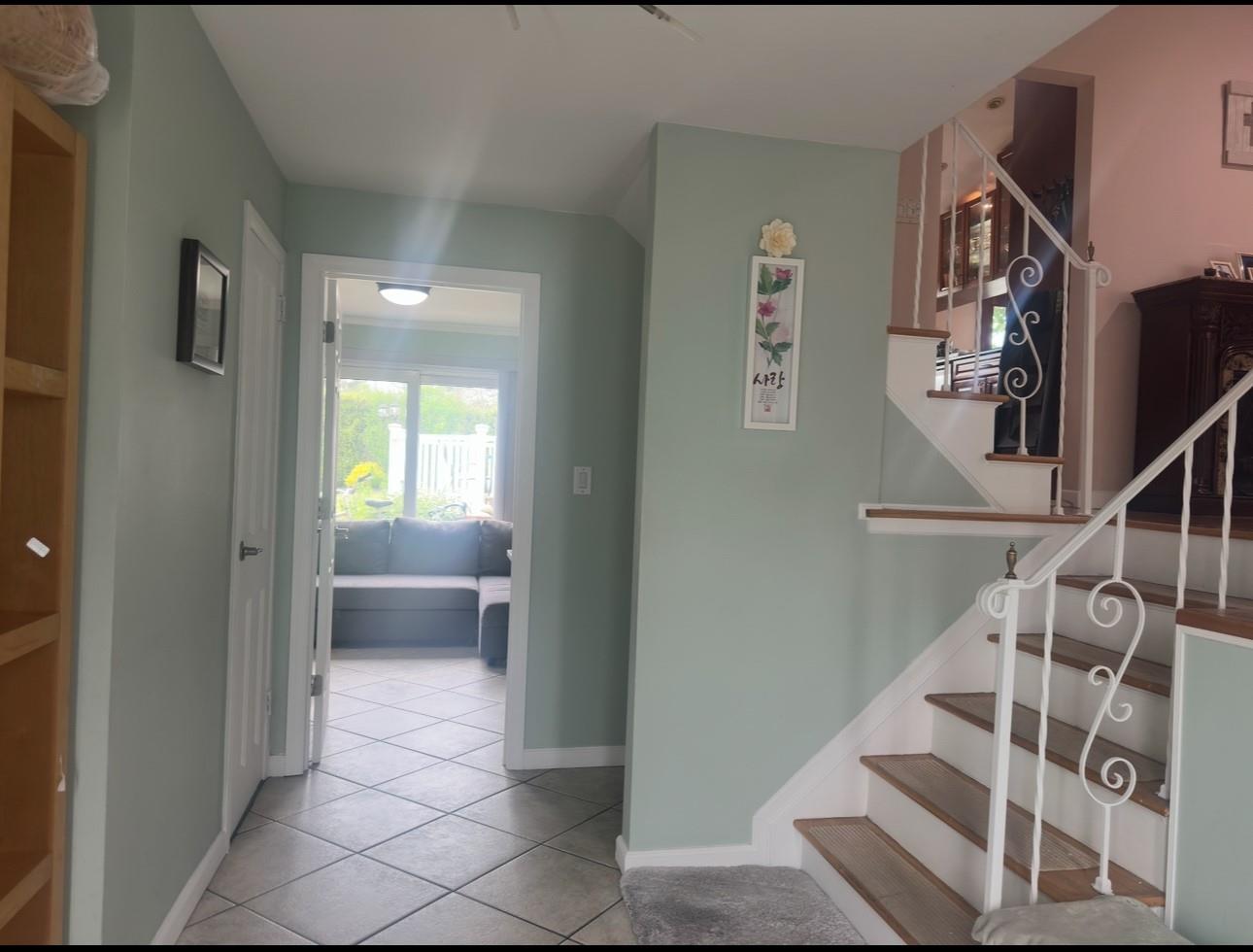 24 Edna Drive, Syosset, New York image 2