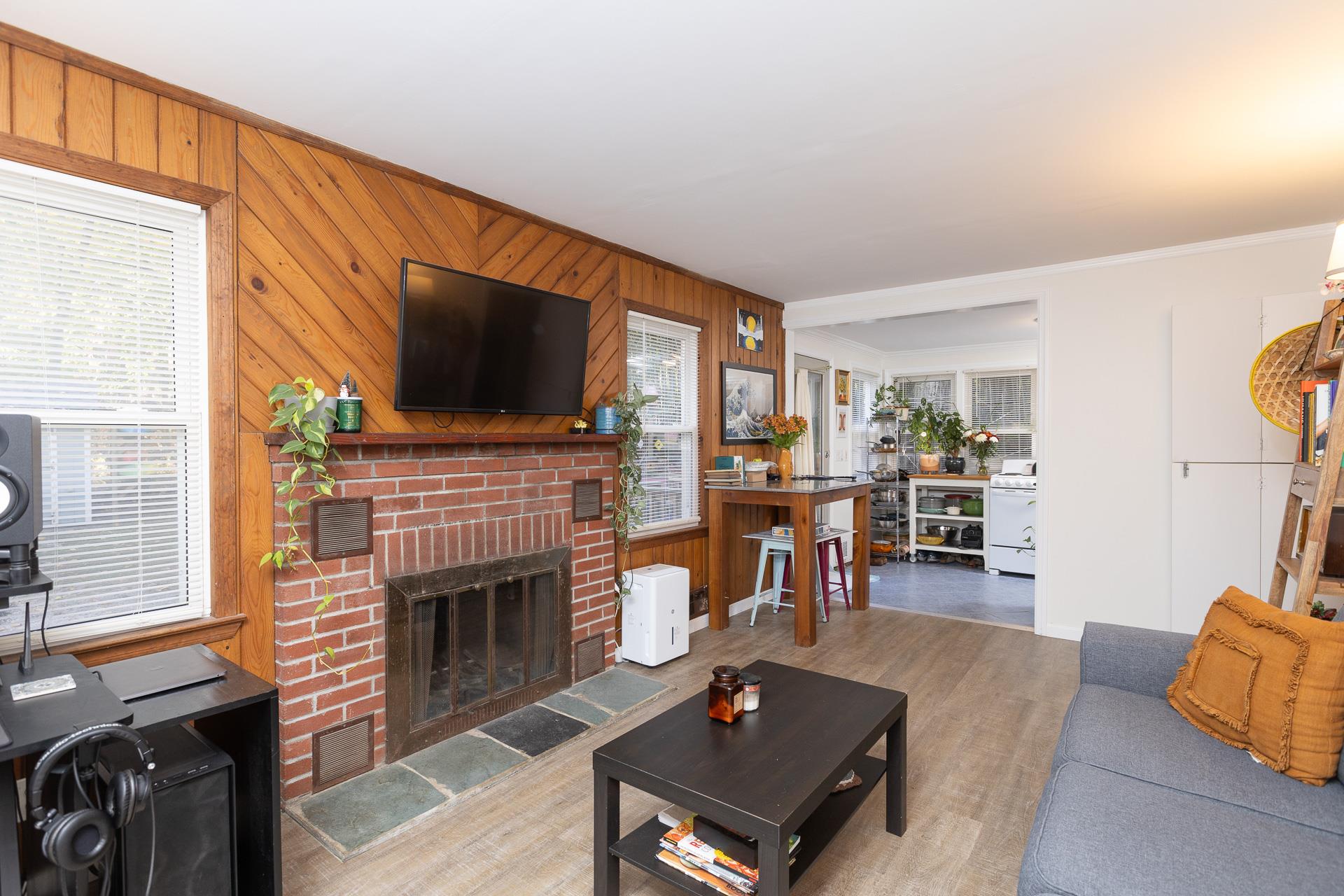 137C Shore Road, Mount Sinai, New York image 16