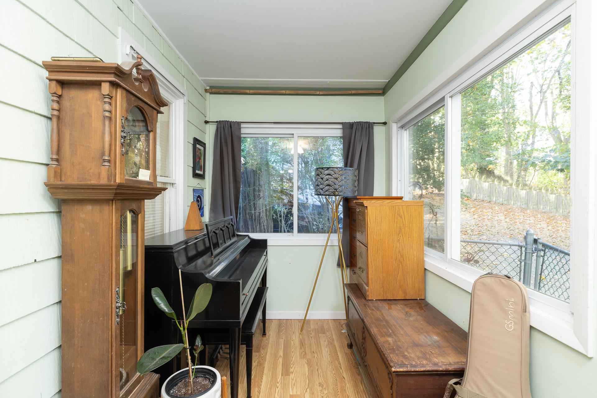 137C Shore Road, Mount Sinai, New York image 15