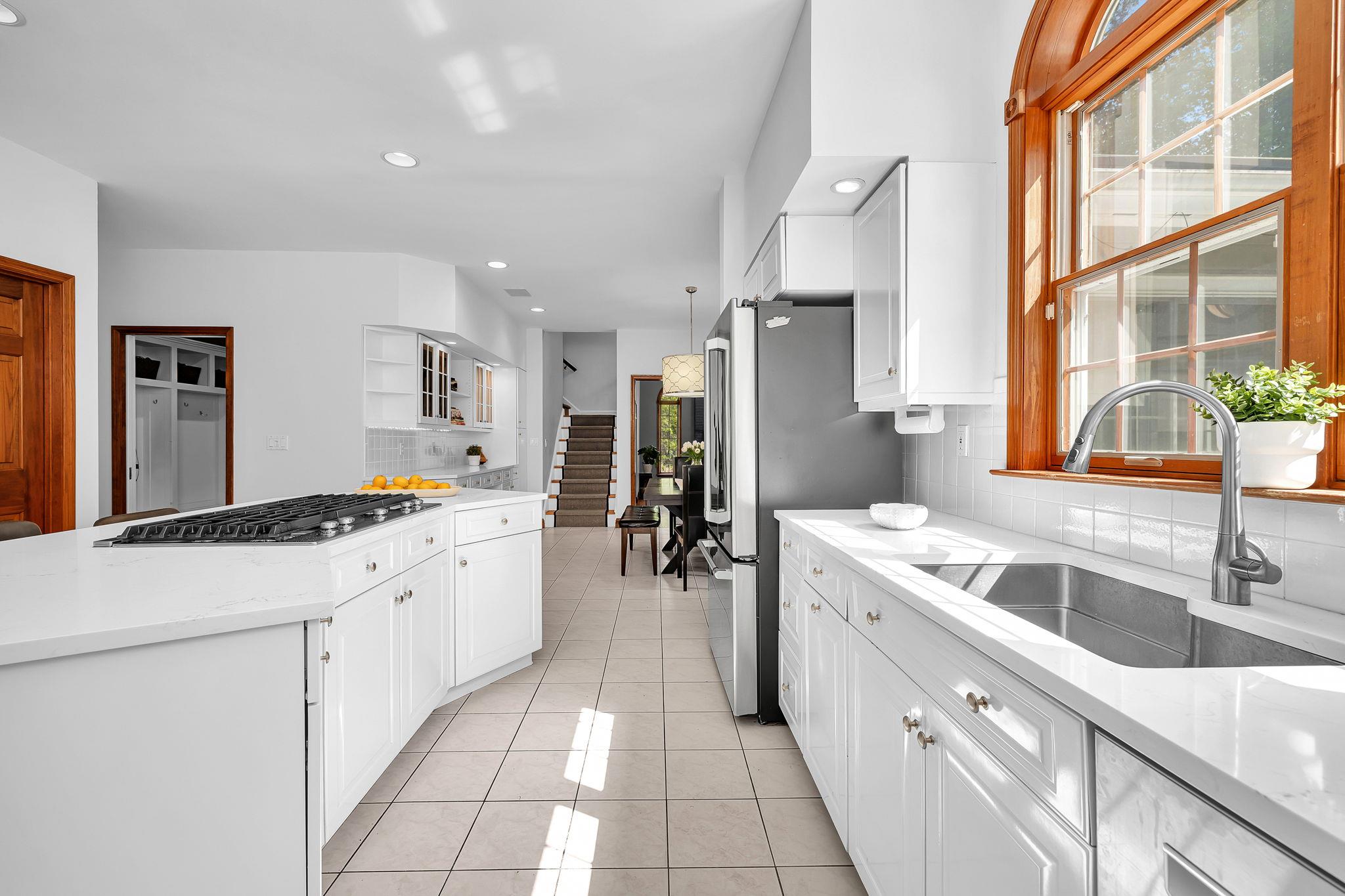 24 Hollow Tree Road, Briarcliff Manor, New York image 13