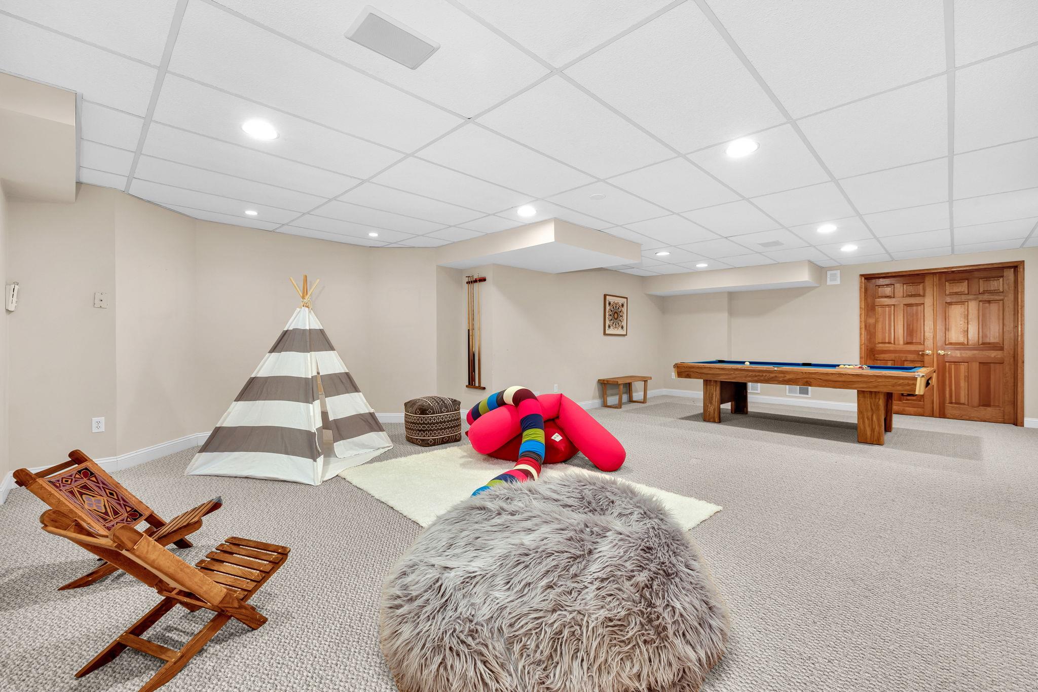 24 Hollow Tree Road, Briarcliff Manor, New York image 34