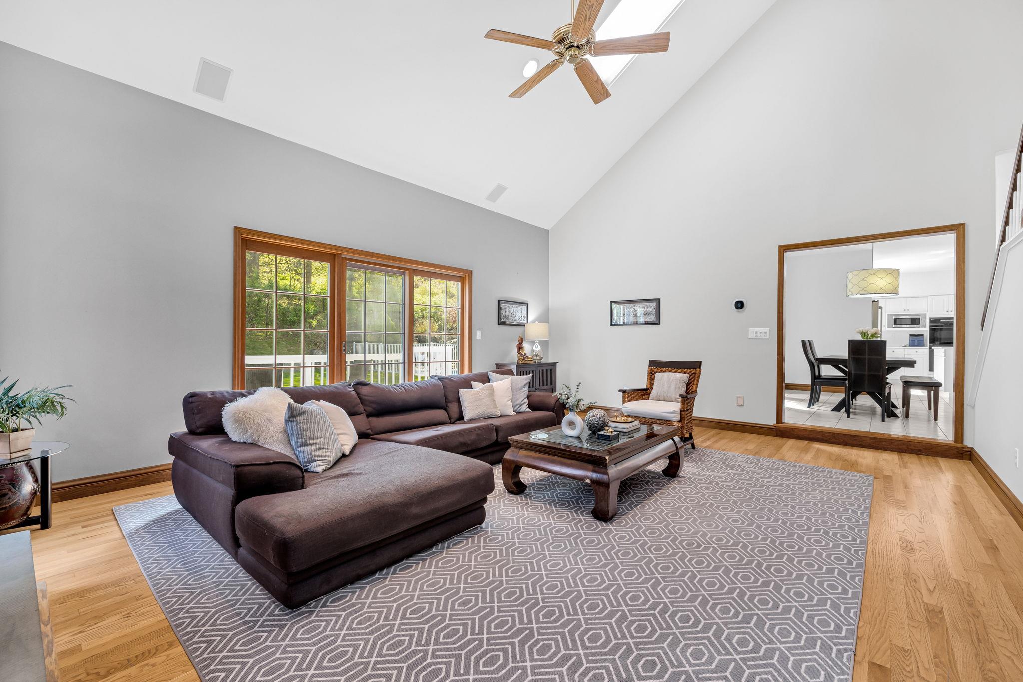 24 Hollow Tree Road, Briarcliff Manor, New York image 8