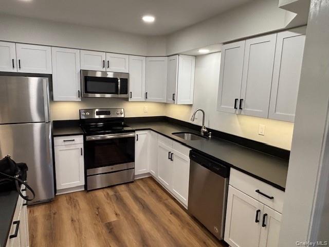 Mount Kisco, New York 10549, United States, 2 Bedrooms Bedrooms, ,3 BathroomsBathrooms,Residential,Active,234394