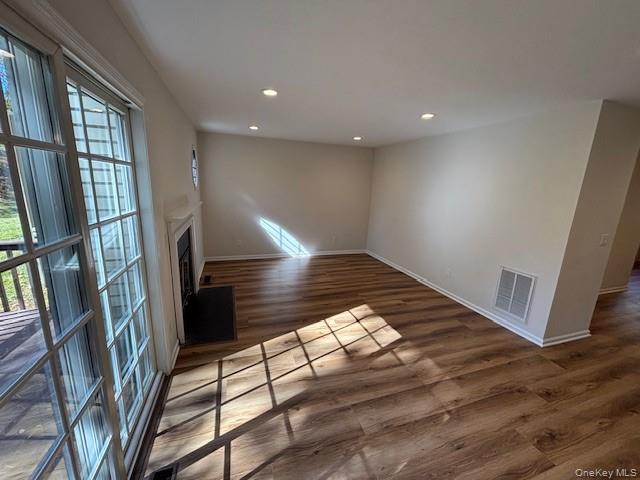 2503 Canterbury Way