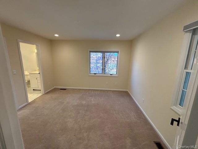 Mount Kisco, New York 10549, United States, 2 Bedrooms Bedrooms, ,3 BathroomsBathrooms,Residential,Active,234394