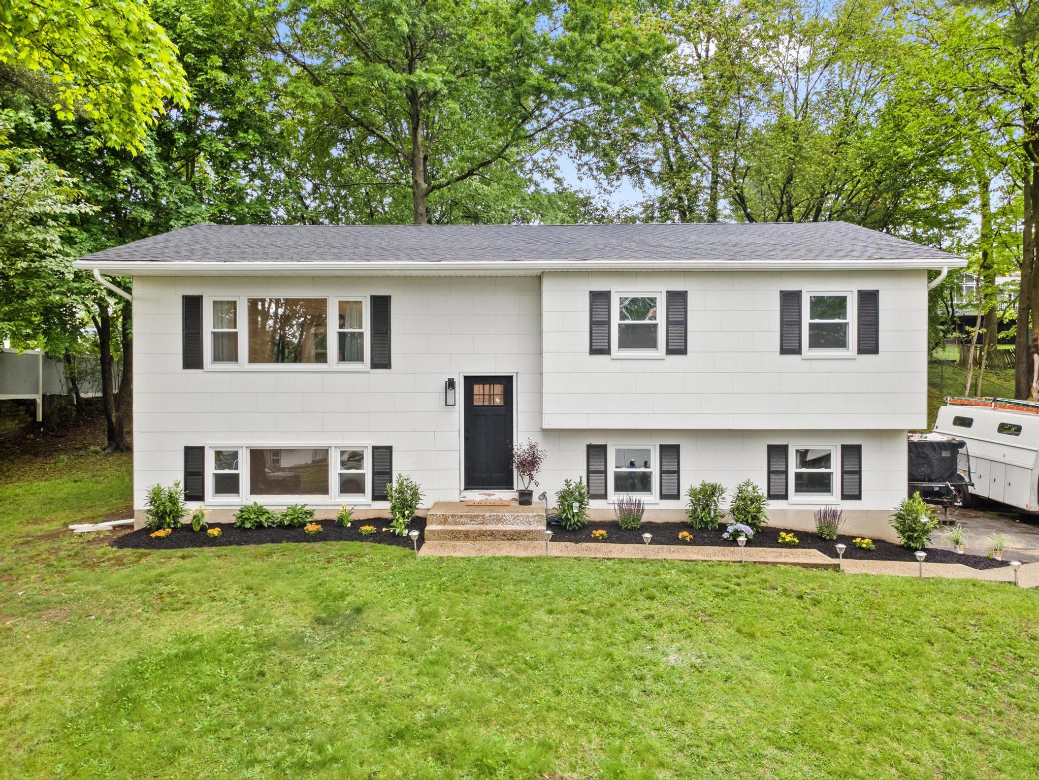 31 Pennsylvania Avenue, Valley Cottage, New York image 1