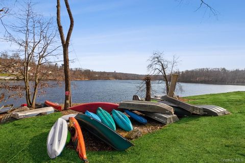 24 Leisure Way Mohegan Lake NY 10547