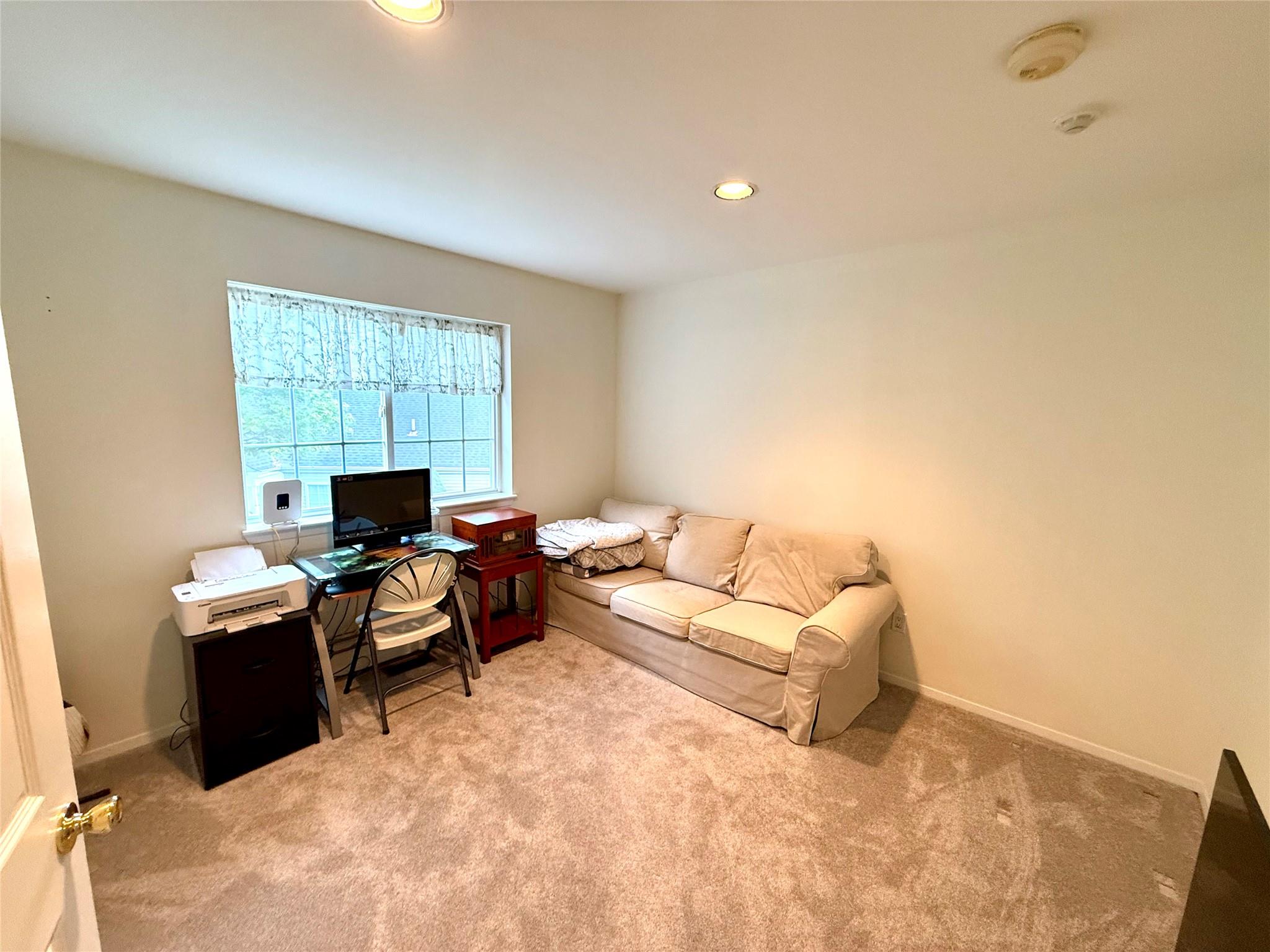 186 Gothic Circle, Manorville, New York image 34