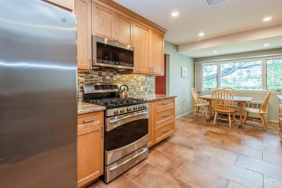 95 Nassau Avenue, Plainview, New York image 12