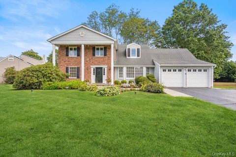 12 Aron Drive Woodbury NY 11797