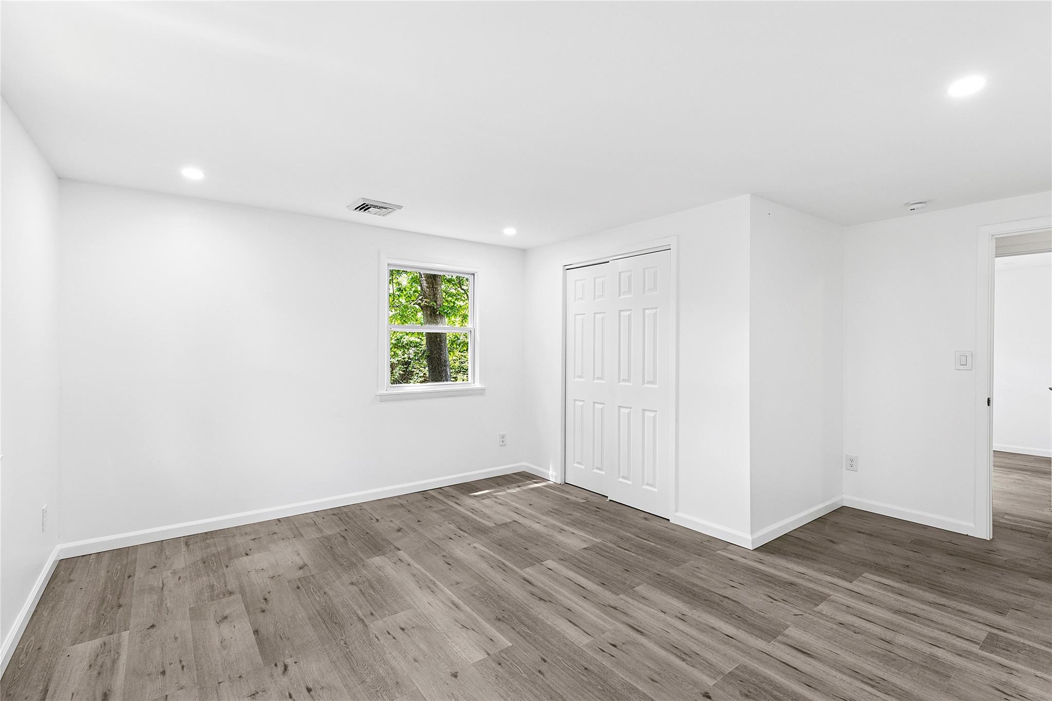 46 Saint George Drive, Shirley, New York image 9