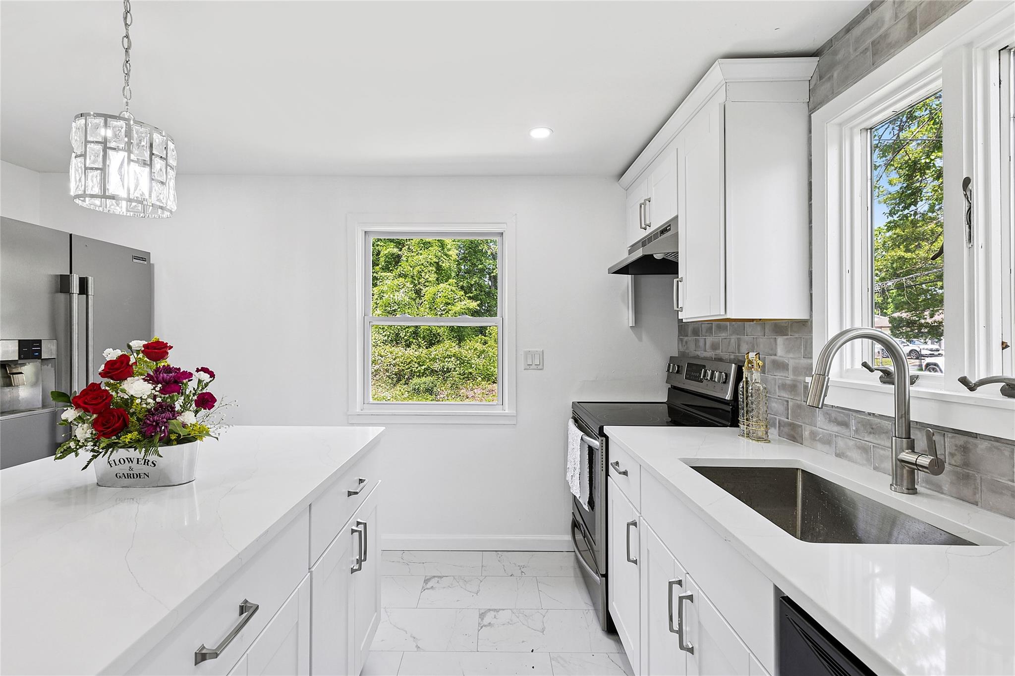 46 Saint George Drive, Shirley, New York image 5