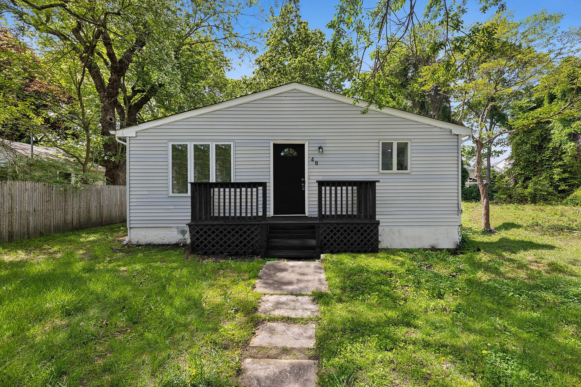 46 Saint George Drive, Shirley, New York image 1