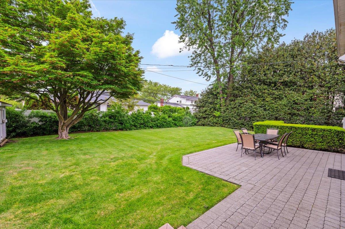26 Tioga Drive, Jericho, New York image 35