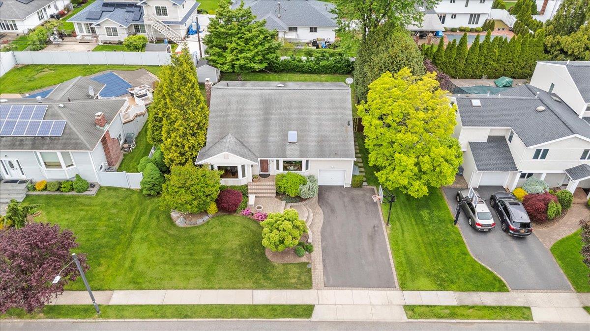 26 Tioga Drive, Jericho, New York image 37