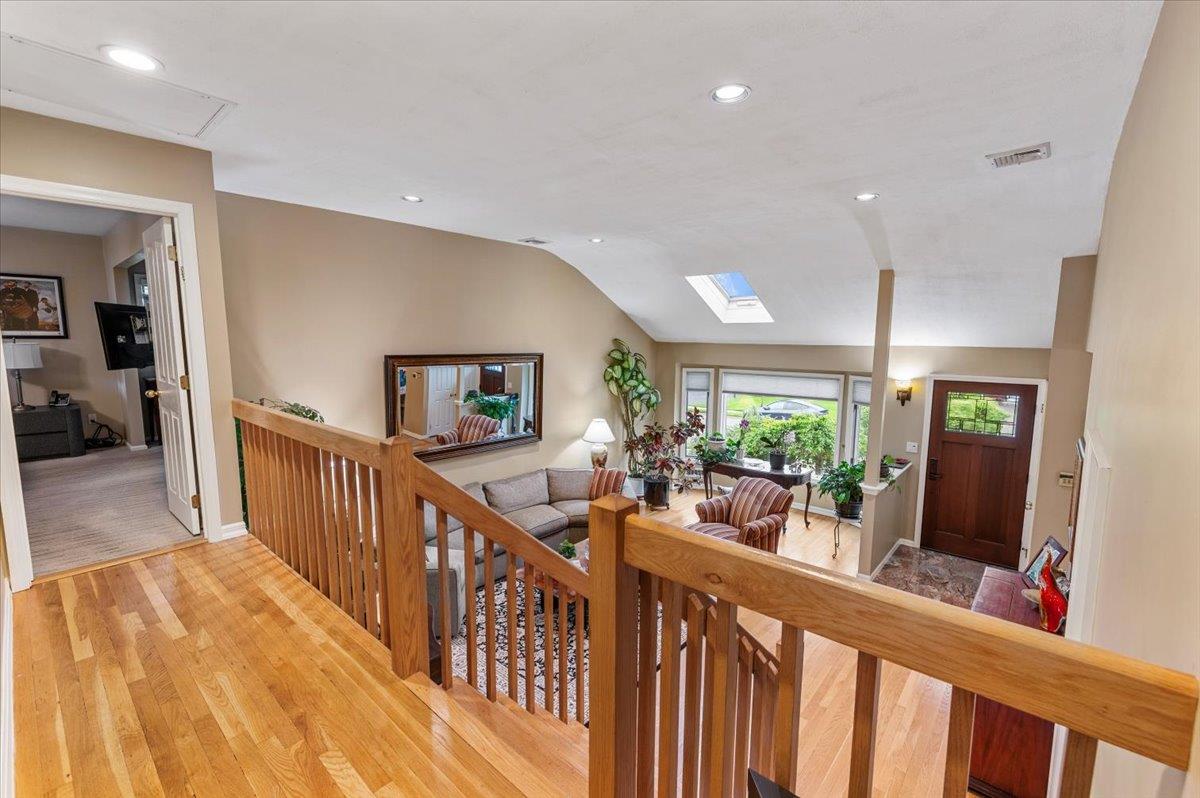 26 Tioga Drive, Jericho, New York image 19