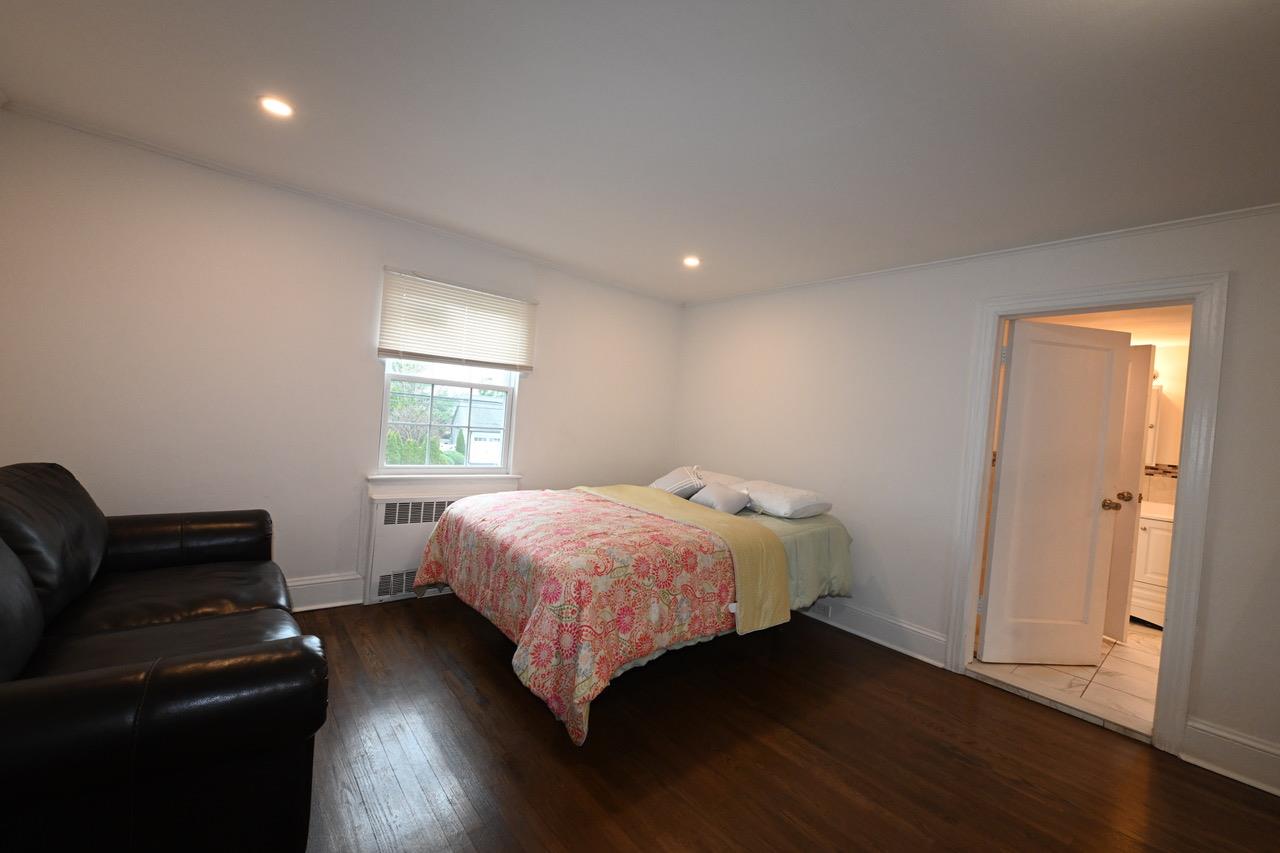 421 N Long Beach Road, Rockville Centre, New York image 21