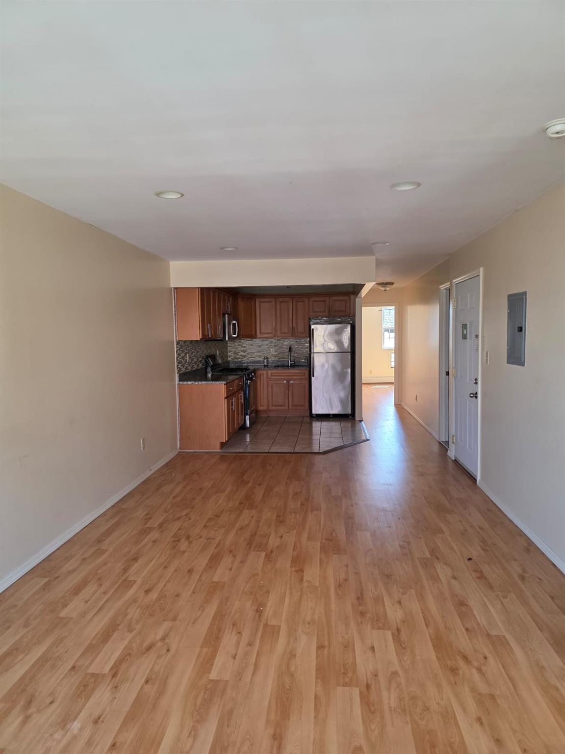 Rental Property at Jamaica Avenue, Jamaica, Queens, NY - Bedrooms: 3 
Bathrooms: 2 
Rooms: 7  - $3,200 MO.