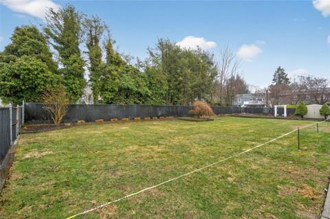 Vacant Land For Sale - 40A E 24th Street<br/> Huntington Station, NY 11746