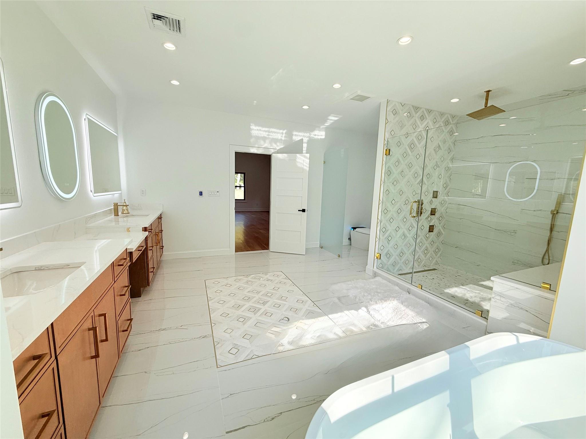 412 Mill River Road, Oyster Bay, New York image 32