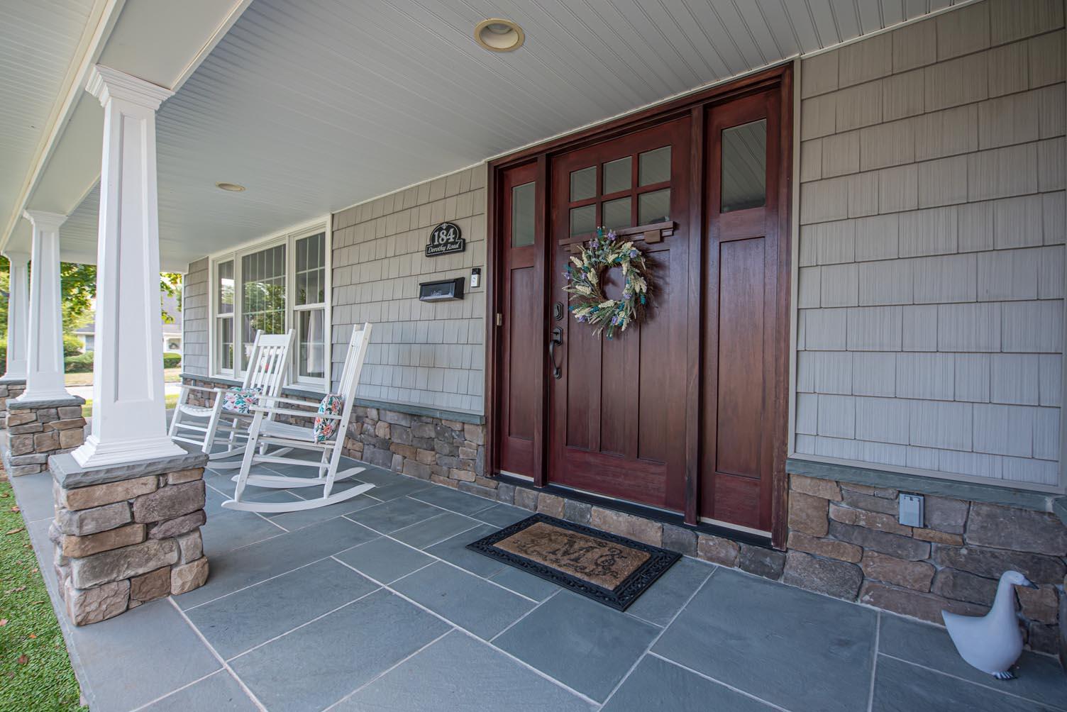 184 Dorothy Road, West Islip, New York image 3