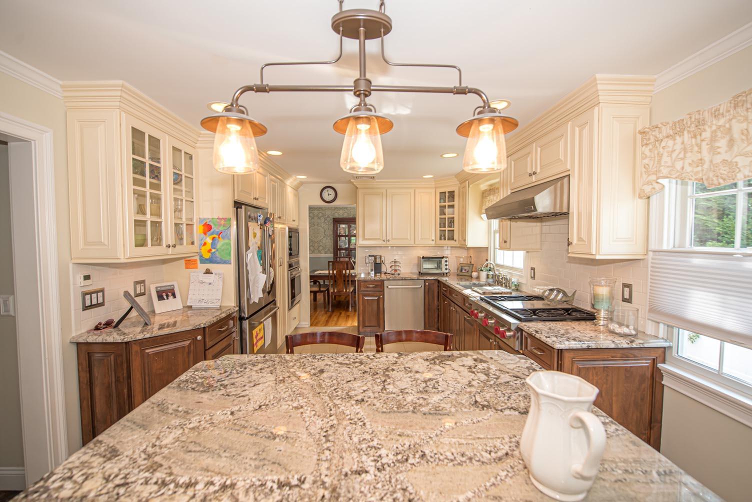 184 Dorothy Road, West Islip, New York image 6