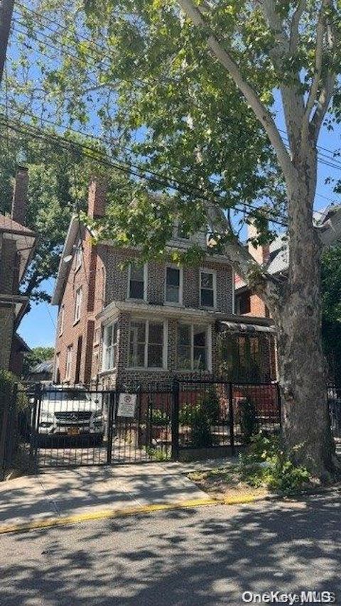 Multifamily For Sale - 1955 Andrews Avenue<br/> Bronx, NY 10453