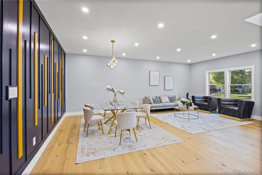 Photo of 12 Friends Lane Ln, Westbury, NY 11590 (MLS # 941935)