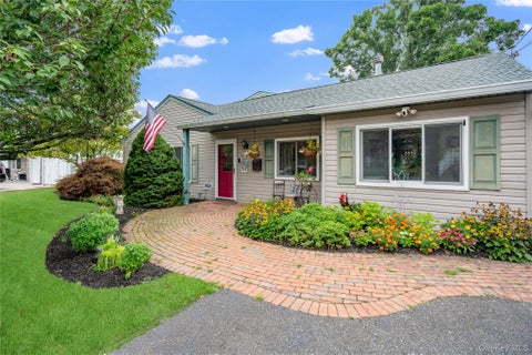 Homes For Sale - 411 8th Street<br/> Bohemia, NY 11716