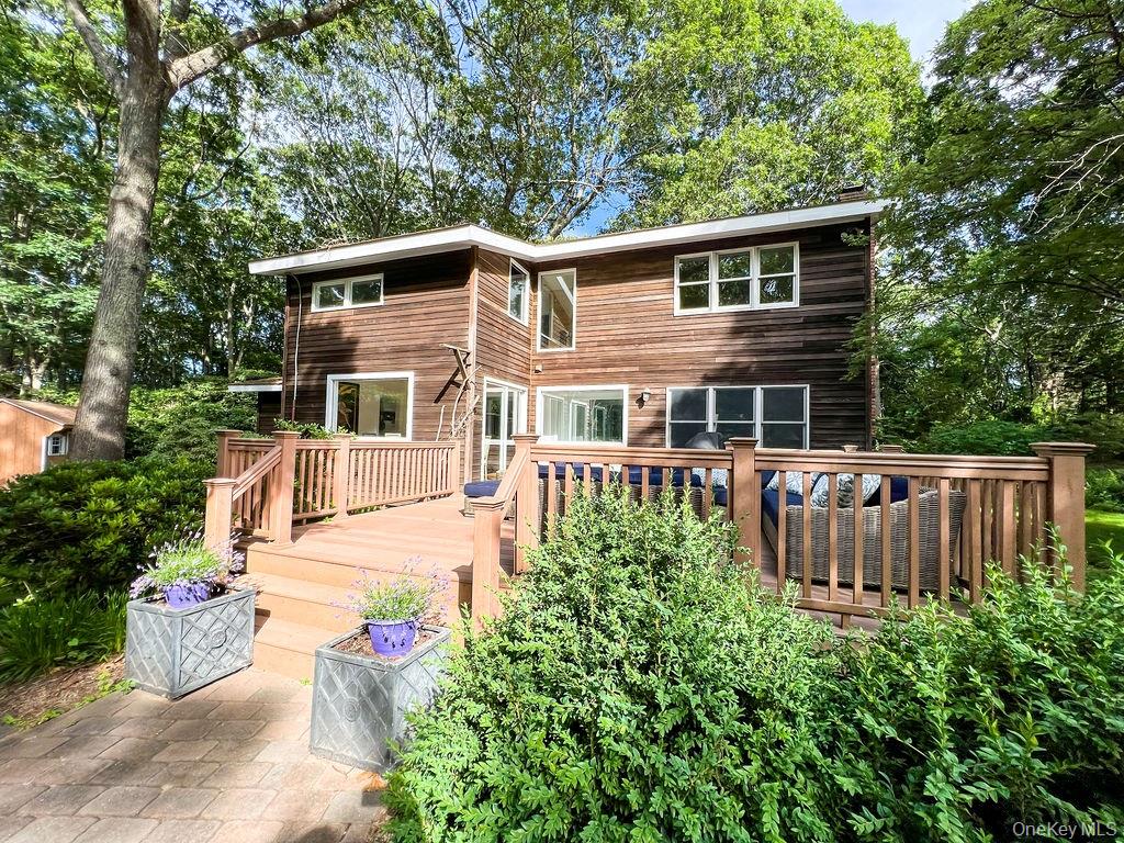 1045 Wagon Wheel Lane