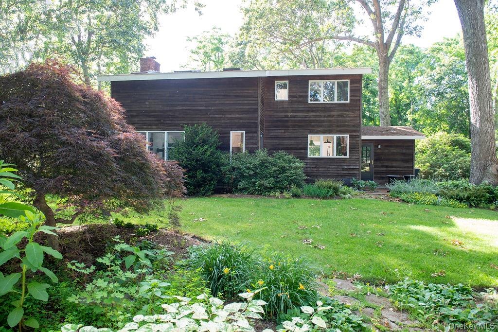 1045 Wagon Wheel Lane