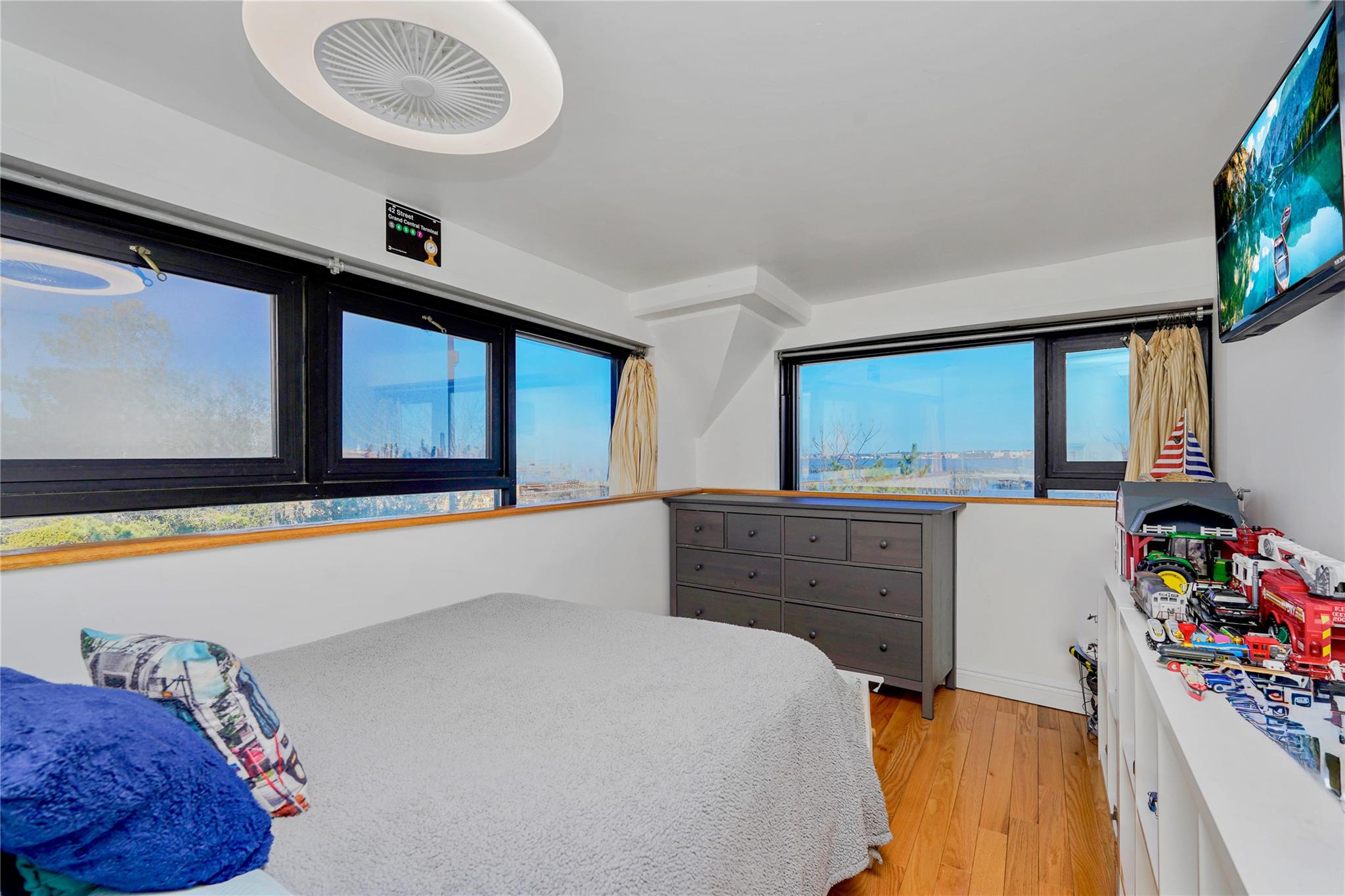 10 Bay Street Landing Lndg #1A, Staten Island, New York image 21