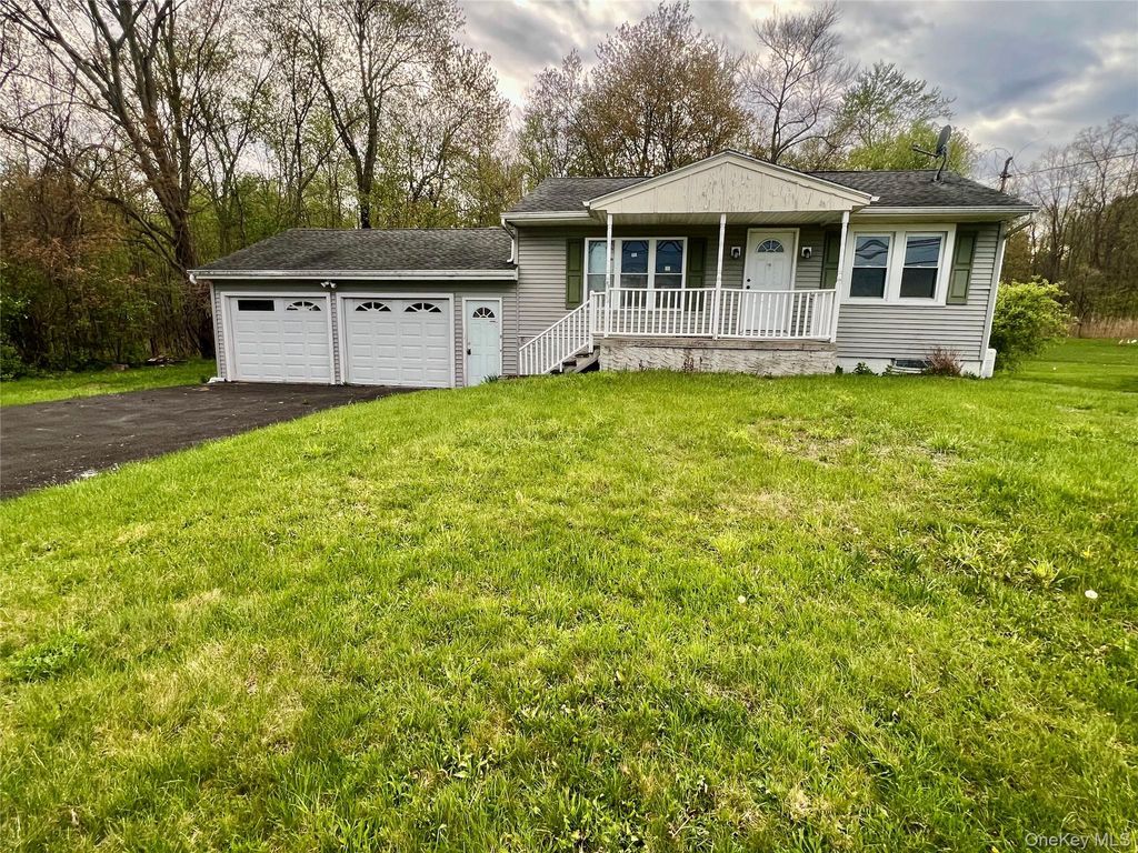 Photo of 926 Route 17M, Middletown, NY 10940 (MLS # 992265)