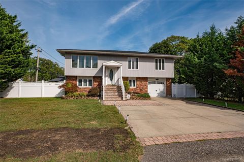 1 Buchanan Avenue Wheatley Heights NY 11798